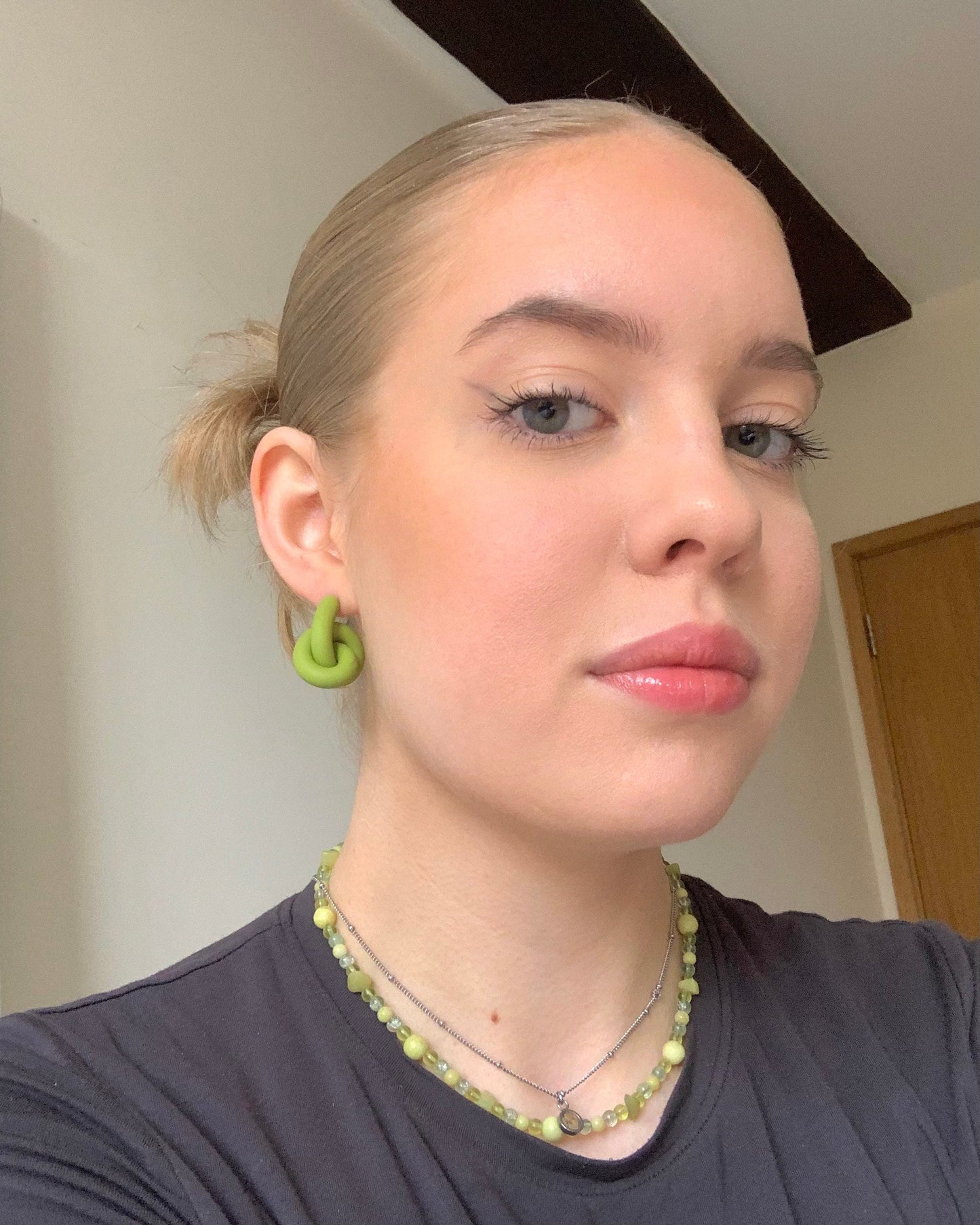 KNOT HOOPS