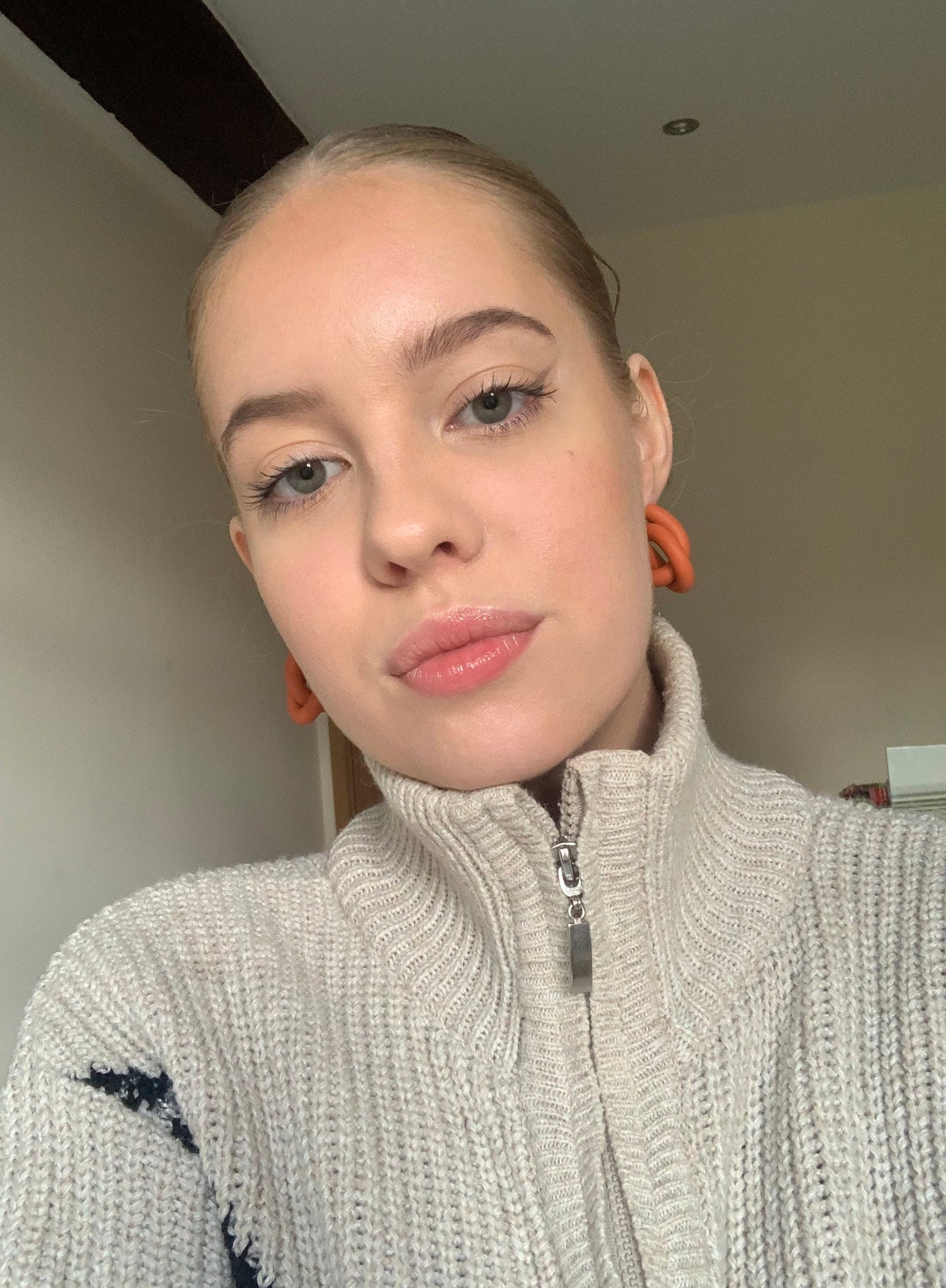 KNOT HOOPS