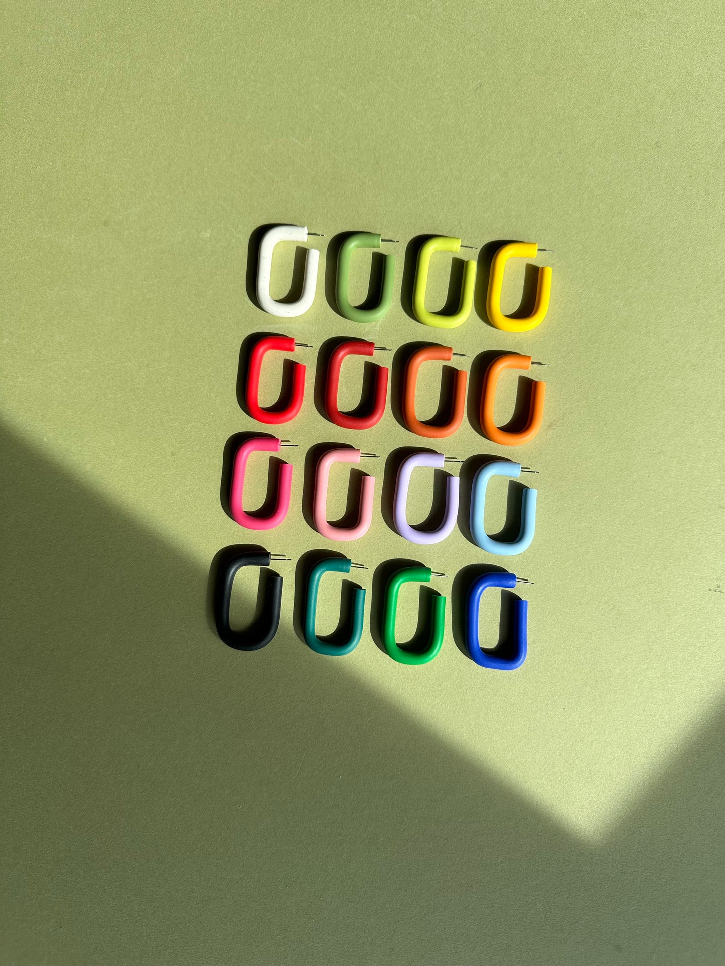 RECTANGULAR HOOPS