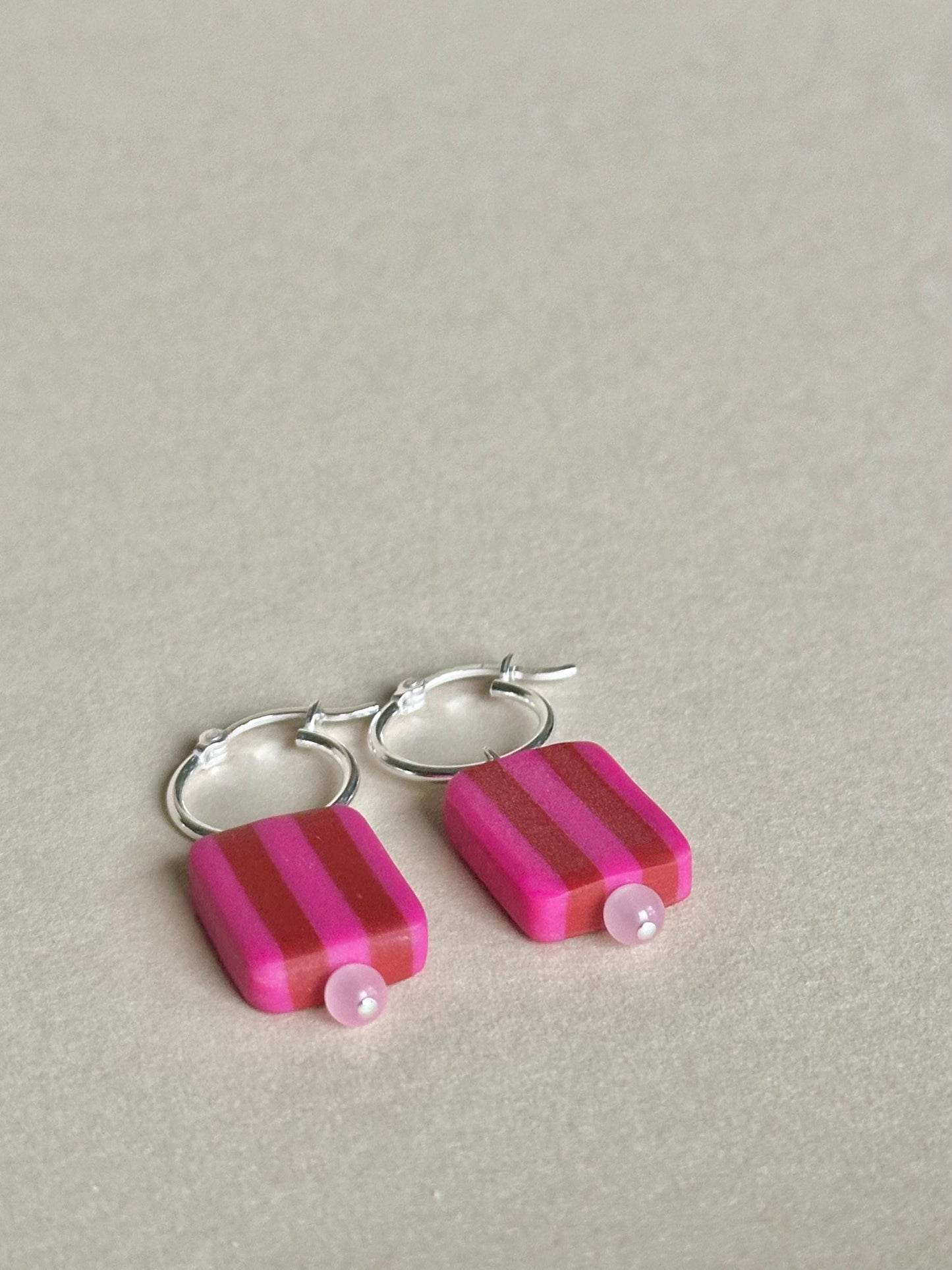 STRIPED BEAD HOOPS
