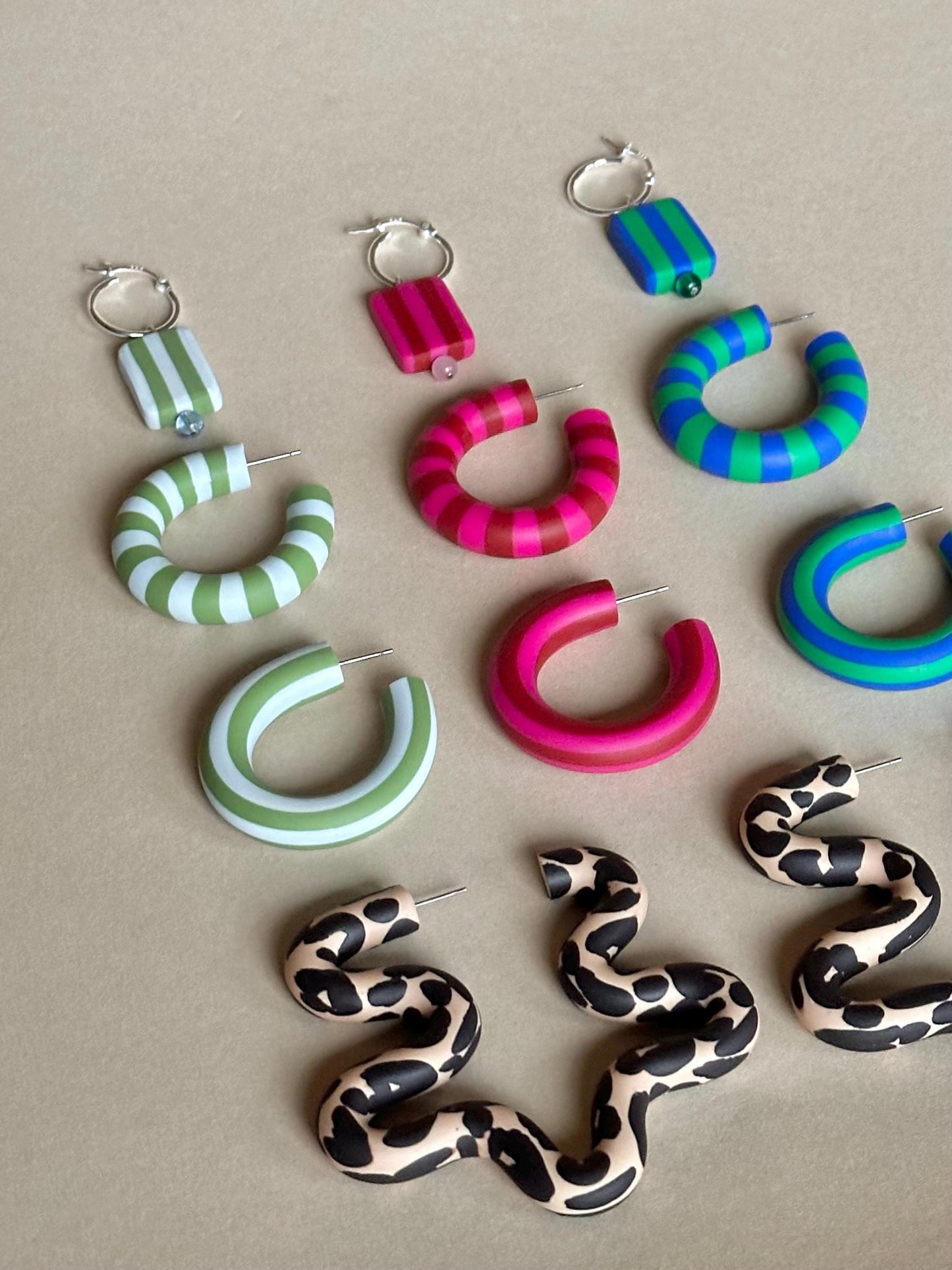 STRIPED HOOPS