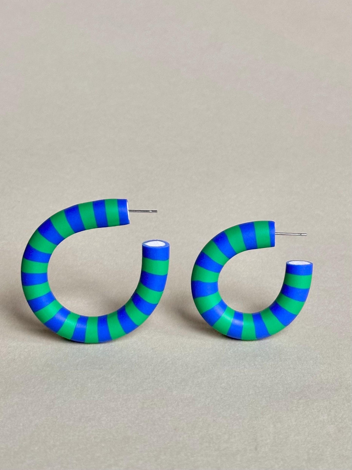 STRIPED HOOPS
