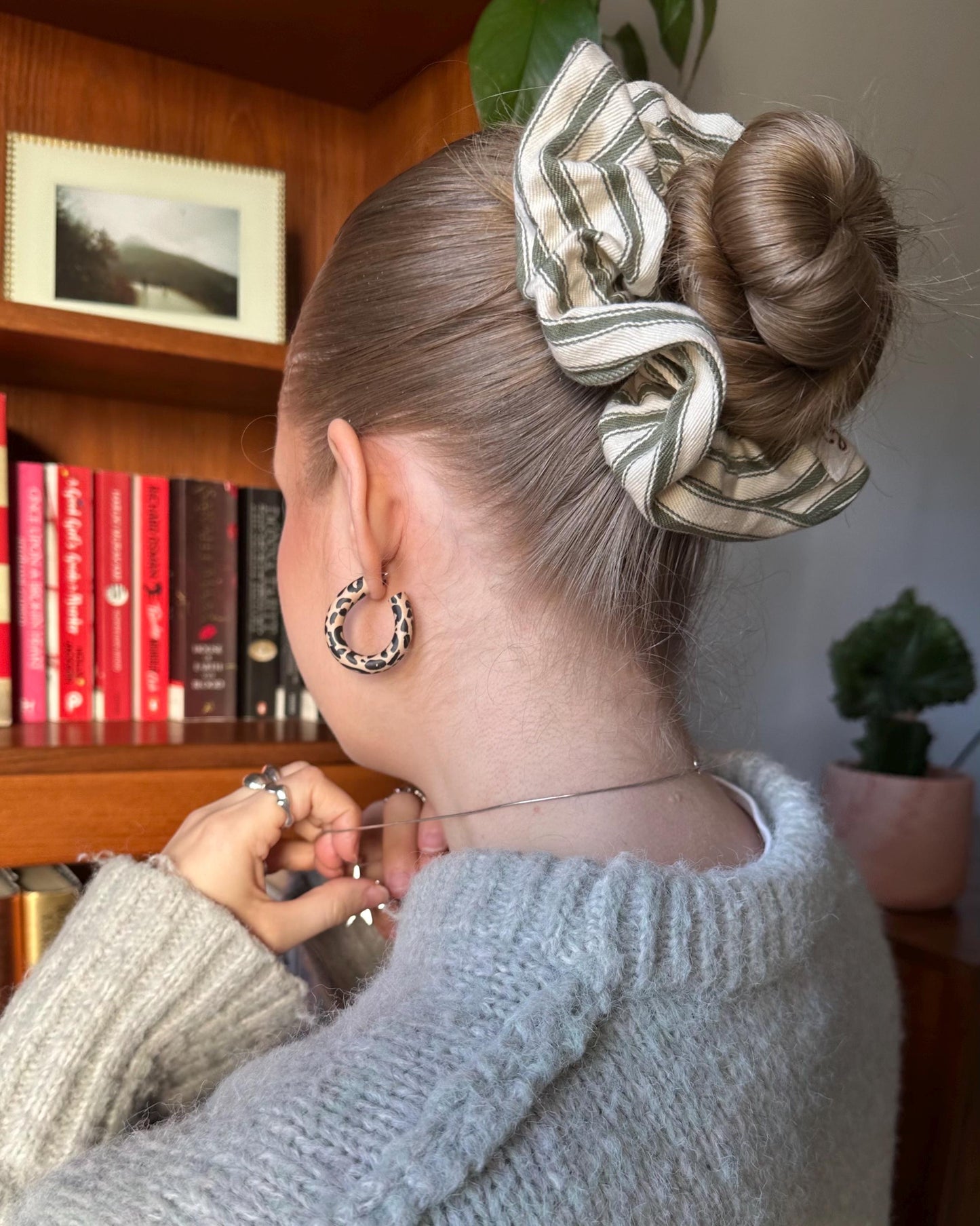 LEOPARD HOOPS