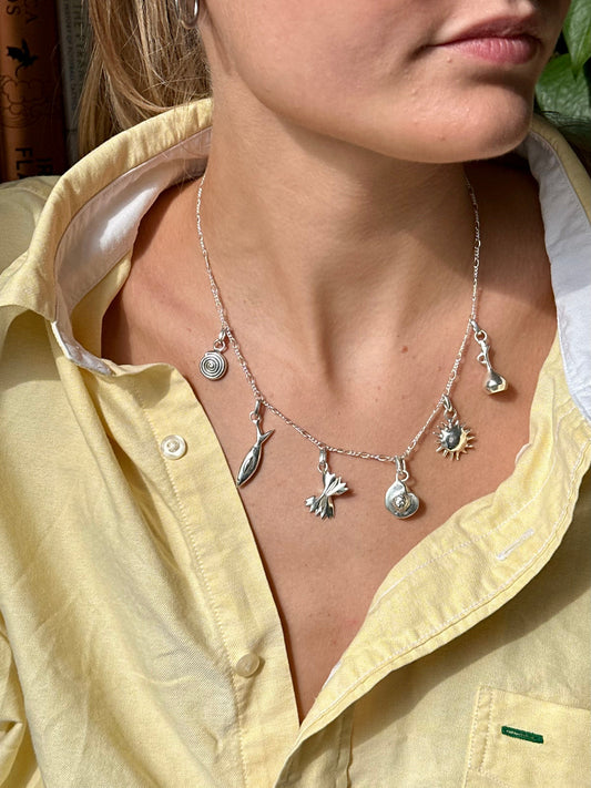 SET OF 6 CHARMS + CHAIN BUNDLE