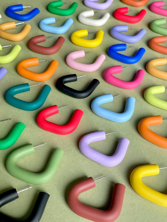 TRIANGLE HOOPS